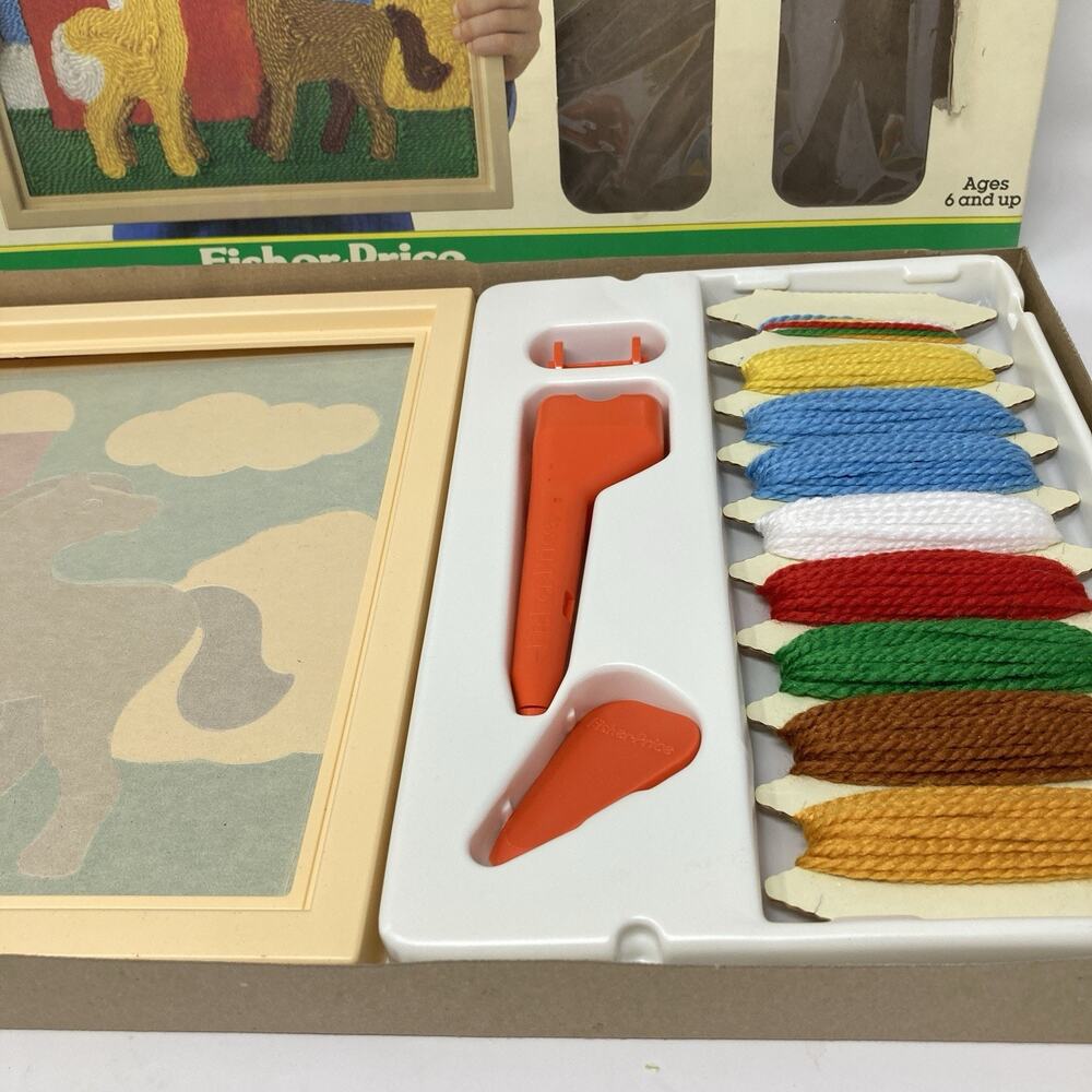 Vintage 1980's Fisher Price Color With Yarn Craft Kit Ponies #751 Hobbies Crafts - Picture 6 of 14